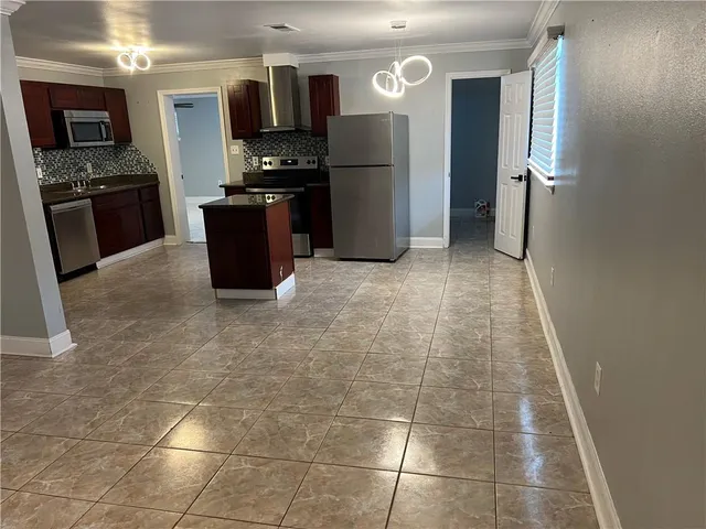 $1,800 | 2716 Riverland Drive, Chalmette, LA 70043