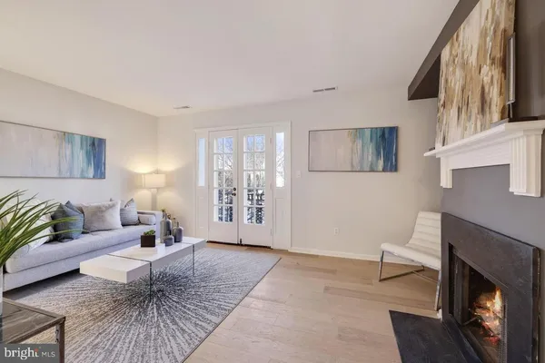 $3,750 | 4940 Bradley Boulevard, Unit 247, Chevy Chase, MD 20815