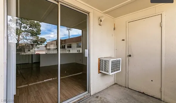 $1,495 | 5440 South Swenson Street, Unit 18, Las Vegas, NV 89119