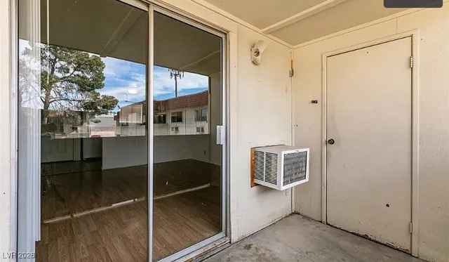 $1,495 | 5440 South Swenson Street, Unit 18, Las Vegas, NV 89119