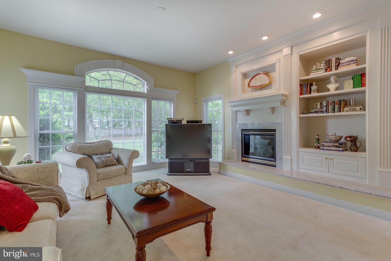 5010 Devin Green Lane Fairfax, VA 22030 - Photo 20 of 53 Huge windows for natural light