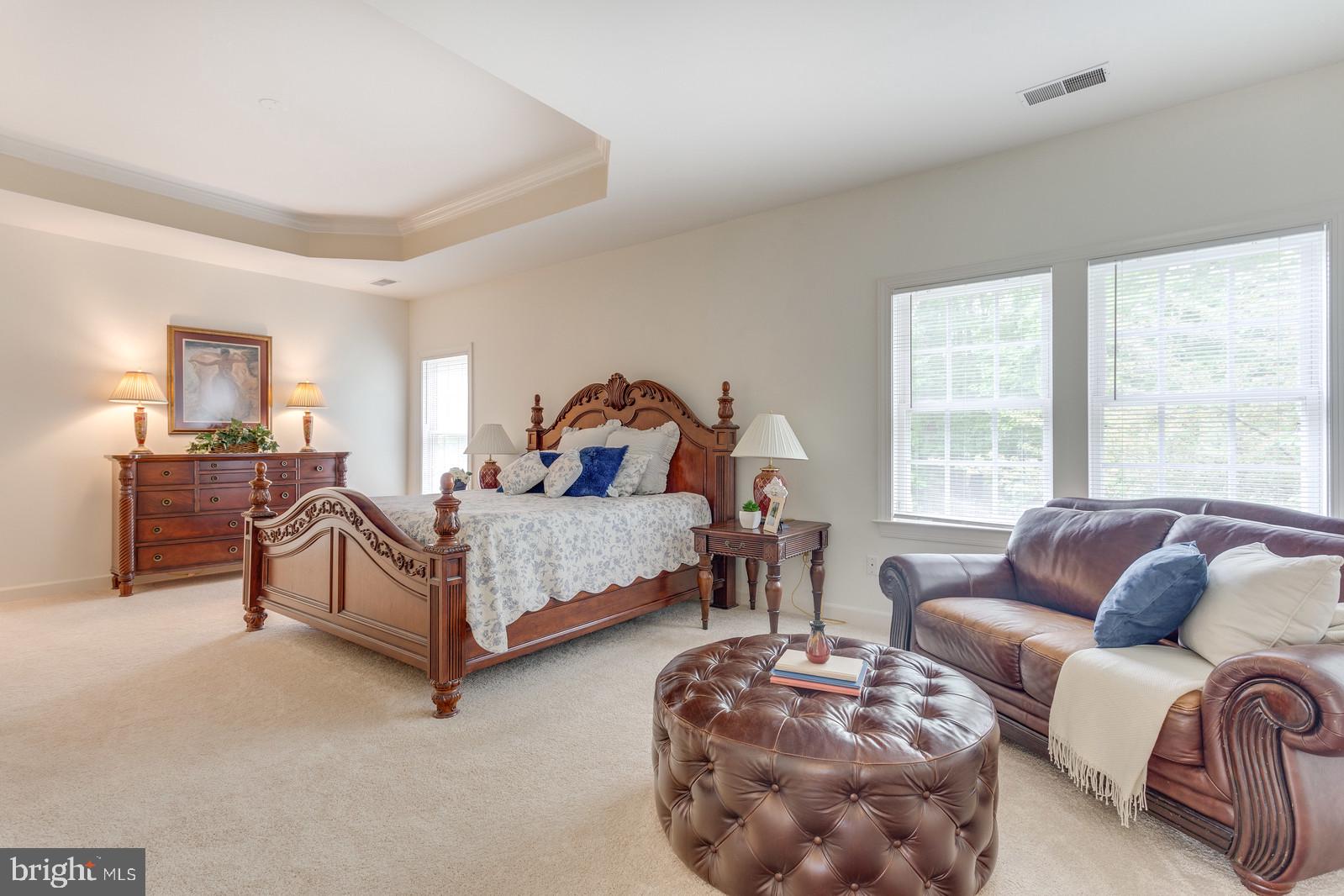 5010 Devin Green Lane Fairfax, VA 22030 - Photo 27 of 53 Sitting room in master
