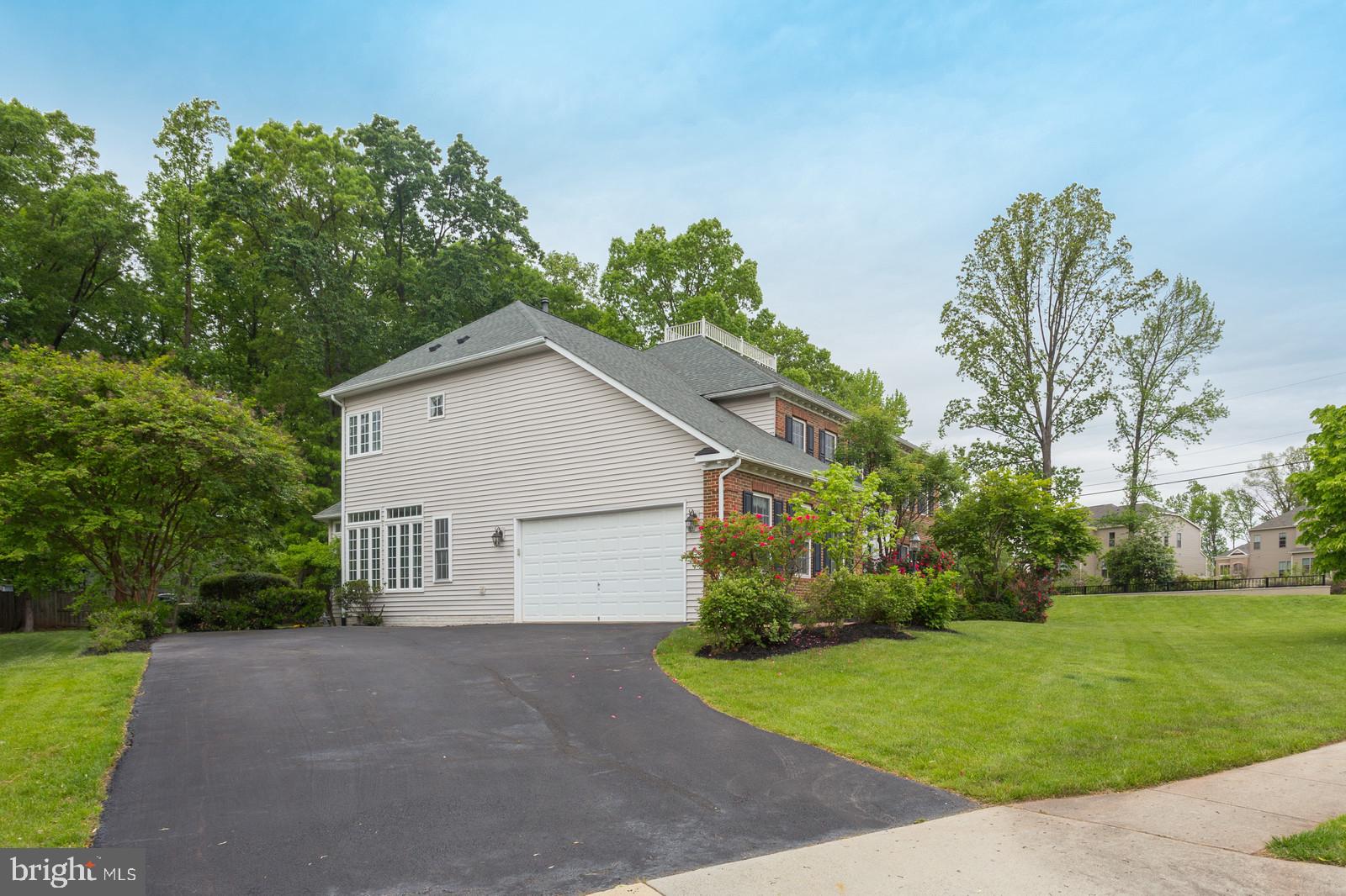 5010 Devin Green Lane Fairfax, VA 22030 - Photo 49 of 53 Side load 2 car garage and extra space for cars