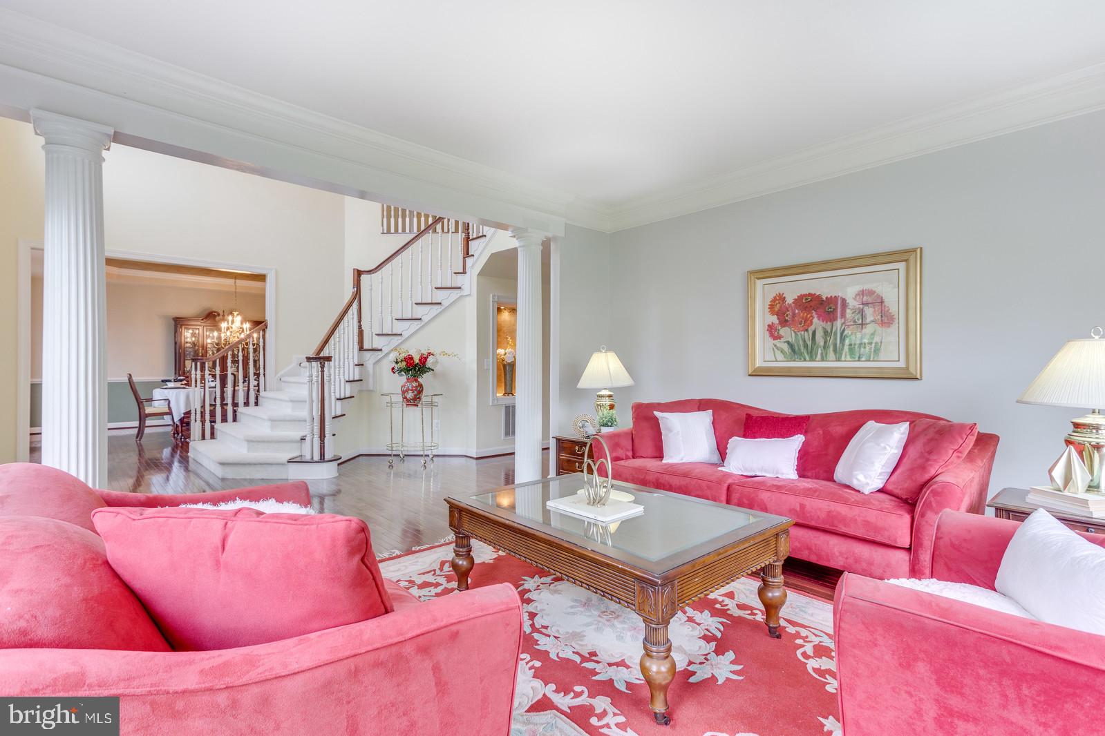 5010 Devin Green Lane Fairfax, VA 22030 - Photo 8 of 53 View into foyer