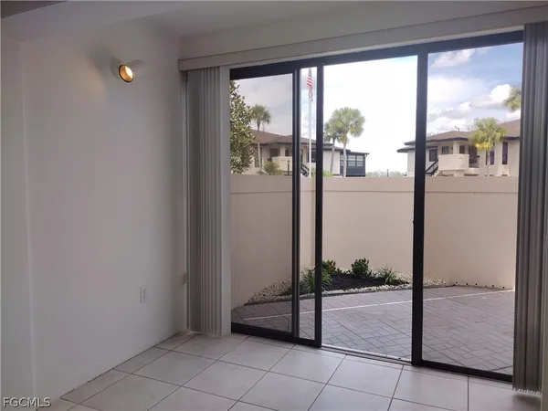 $1,900 | 1069 Villa Drive, Unit B103, LaBelle, FL 33935