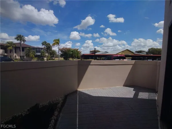 $1,900 | 1069 Villa Drive, Unit B103, LaBelle, FL 33935