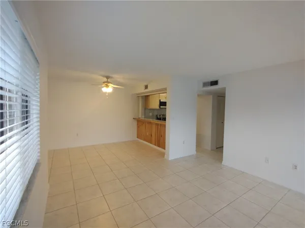 $1,900 | 1069 Villa Drive, Unit B103, LaBelle, FL 33935