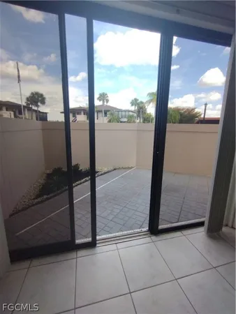 $1,900 | 1069 Villa Drive, Unit B103, LaBelle, FL 33935
