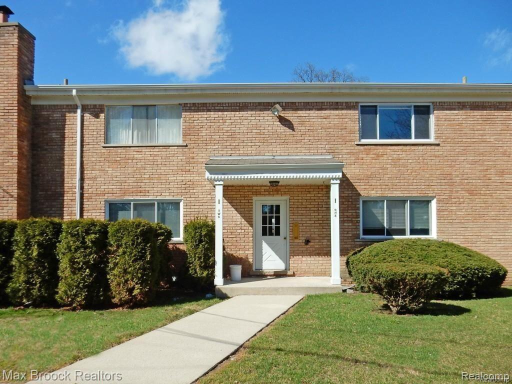801 West Long Lake Road, Unit 2 Bloomfield Hills, MI 48302 - Photo 2 of 19