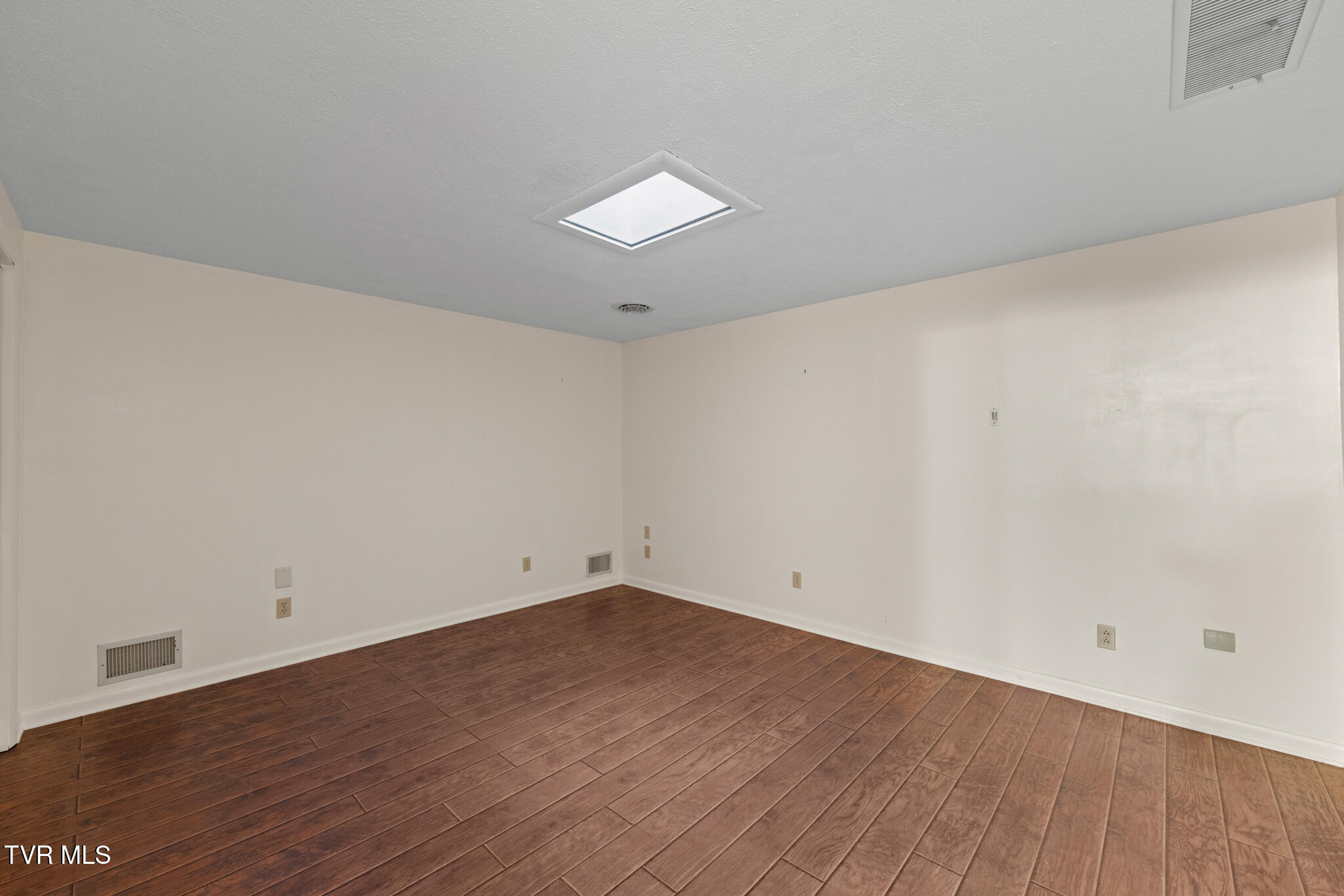 645 Elmwood Road Midway, TN 37809 - Photo 32 of 38 Midway-31