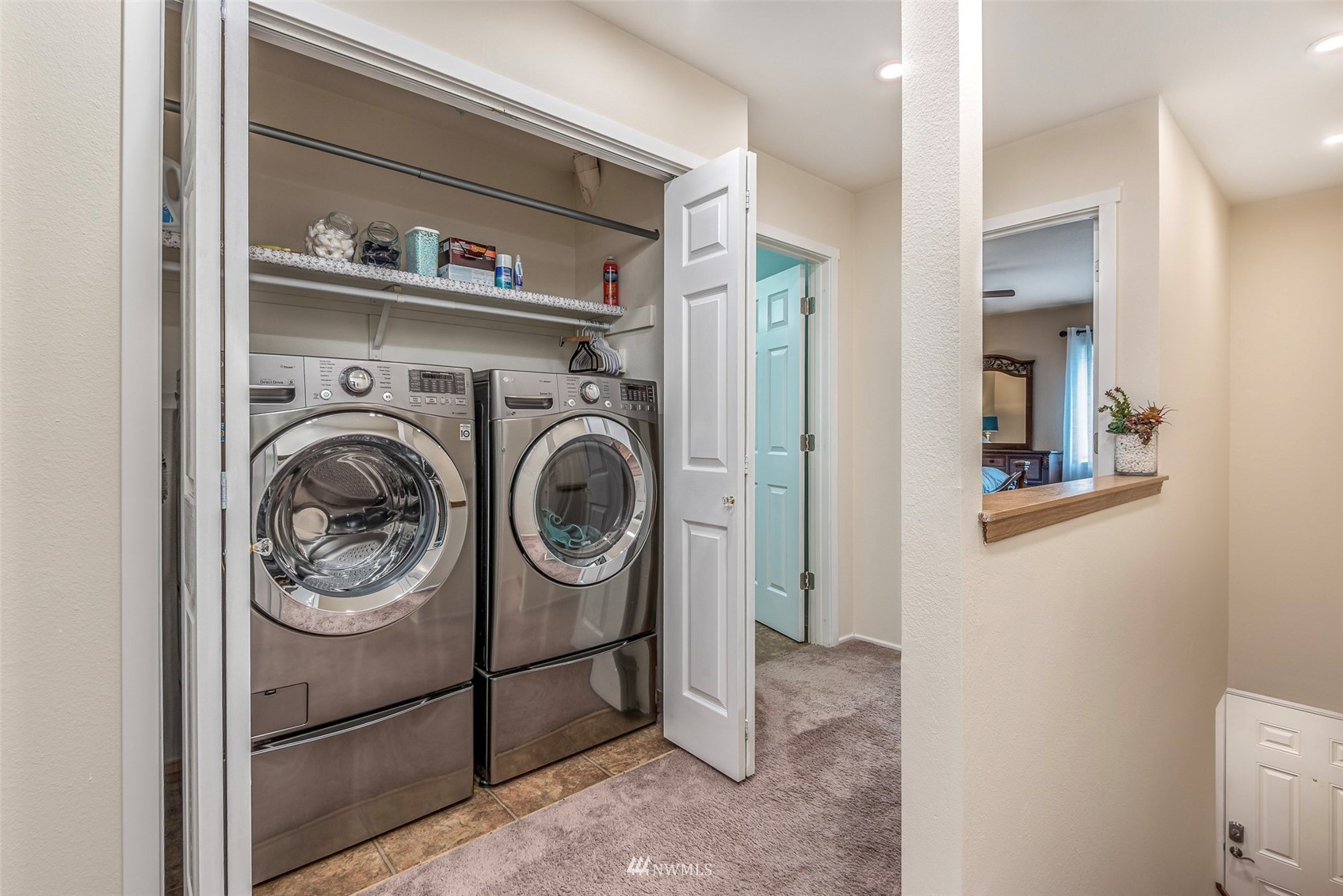 3420 Morrison Road West University Place, WA 98466 - Photo 28 of 40 a utility room with dryer and washer