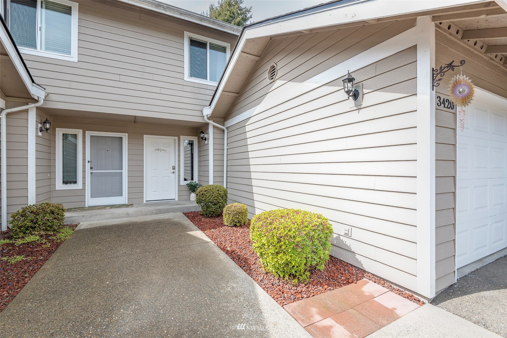 3420 Morrison Road West University Place, WA 98466 - Photo 3 of 40 a view of a house with a small entryway