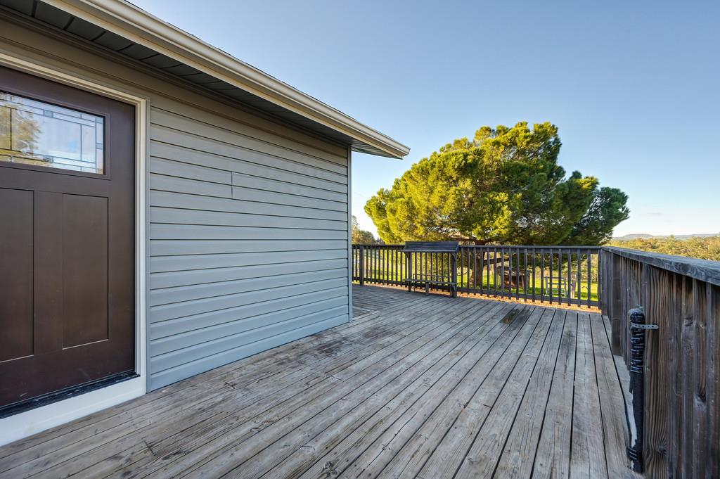 3901 Luneman Road Placerville, CA 95667 - Photo 25 of 56 a view of wooden deck