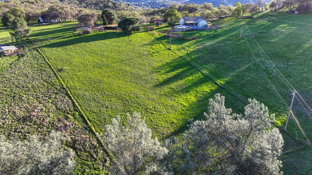 3901 Luneman Road Placerville, CA 95667 - Photo 43 of 56 a view of an outdoor space and a yard