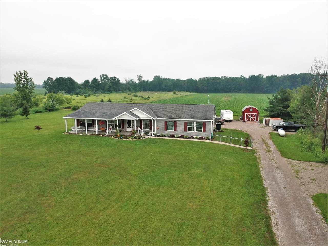 4476 Cole Road Fort Gratiot, MI 48059 - Photo 3 of 34 50057798-2.JPG
