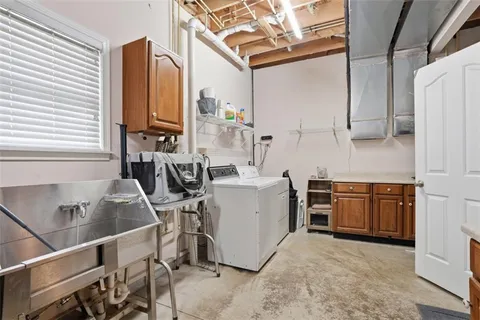 $499,900 | 587 Kimble Drive, Glenshaw, PA 15116