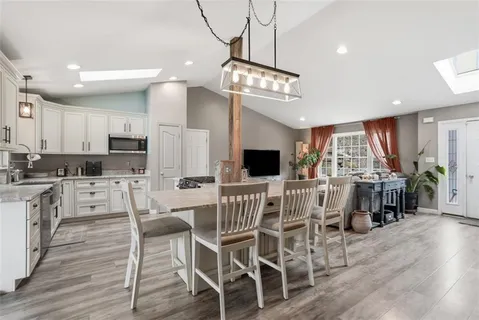 $499,900 | 587 Kimble Drive, Glenshaw, PA 15116