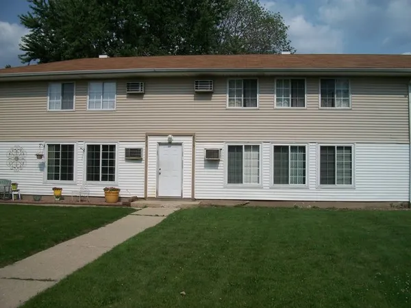$1,290 | 8713 South Keeler Avenue, Unit 1, Hometown, IL 60456