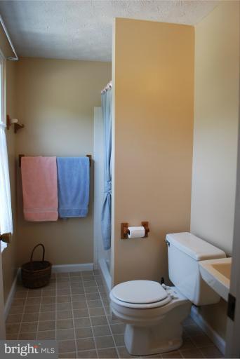 9361 Northgate Road Laurel, MD 20723 - Photo 20 of 30 Bath (Master)