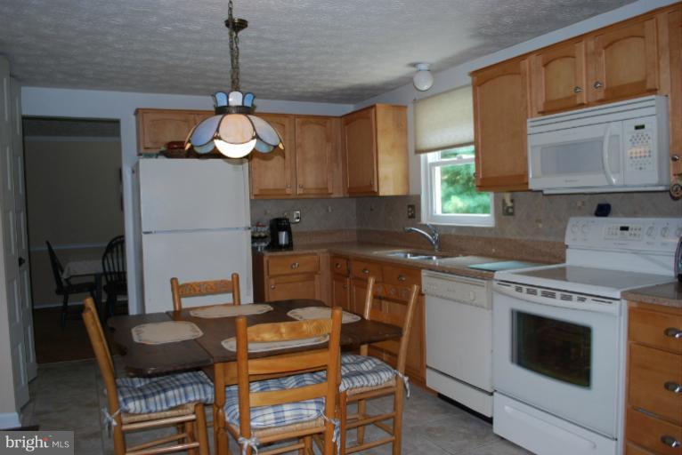 9361 Northgate Road Laurel, MD 20723 - Photo 8 of 30 Kitchen