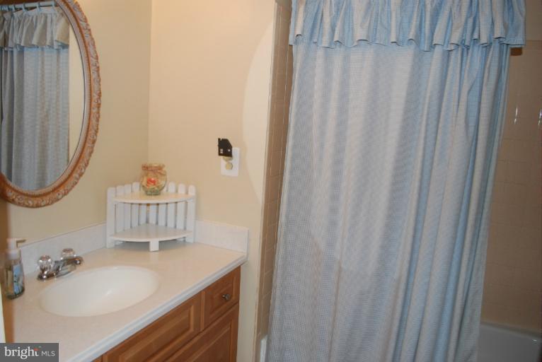 9361 Northgate Road Laurel, MD 20723 - Photo 10 of 30 Hall Bath