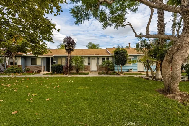 $565,000 | 10238 Disney Circle, Huntington Beach, CA 92646