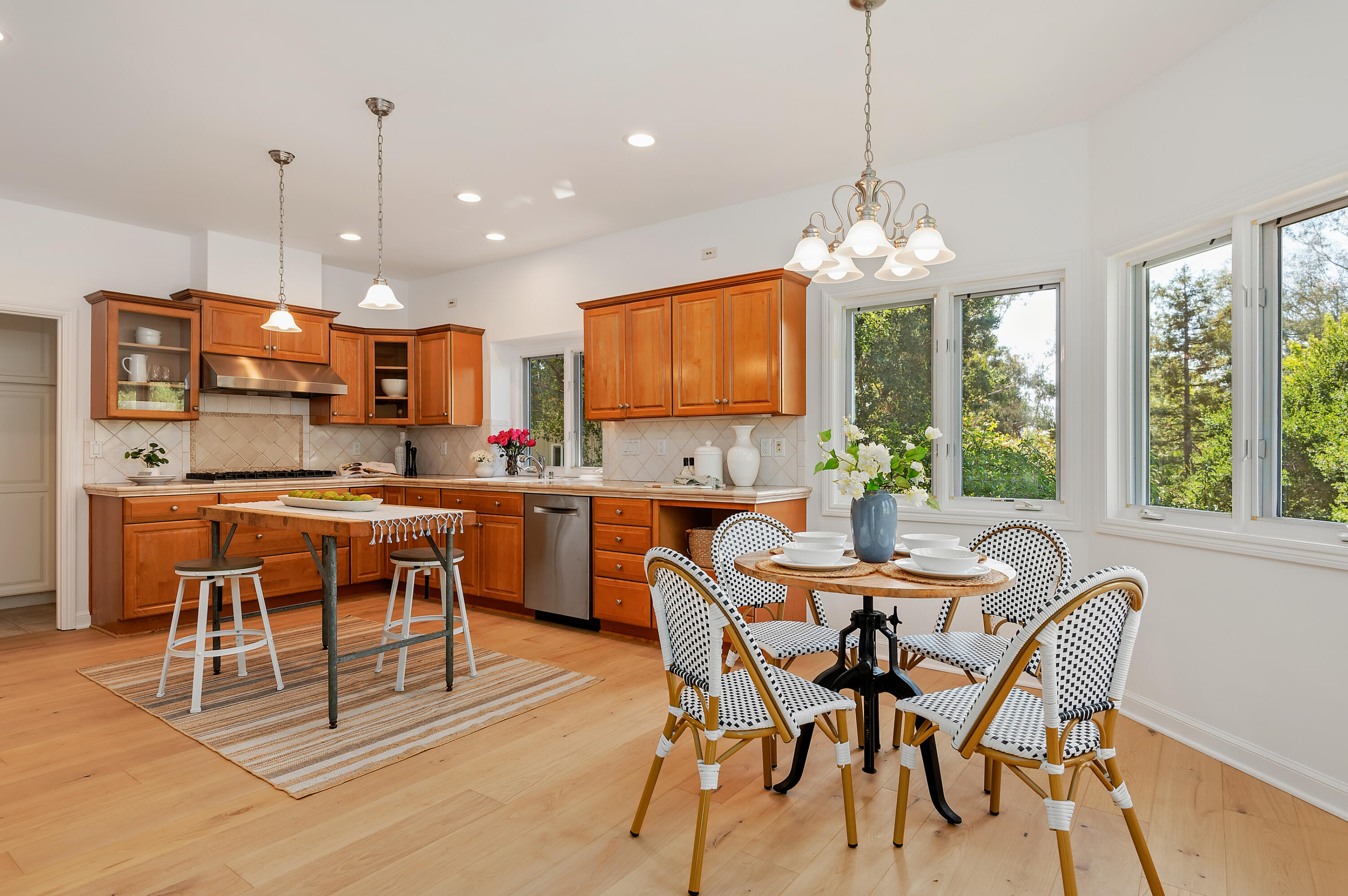 3848-2 Crescent Drive Santa Barbara, CA 93110 - Photo 10 of 32 a view of a dining room with furniture window and outside view
