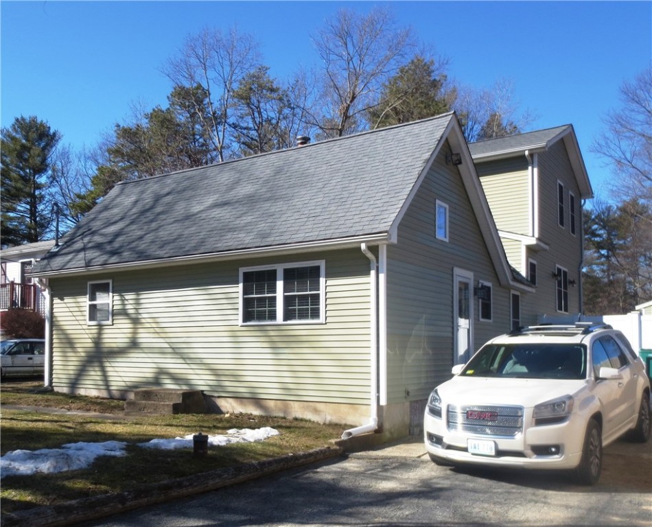 10 Fieldview Road Scituate, RI 02831 - Photo 1 of 29 Gallery Image 1