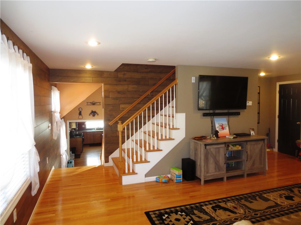 10 Fieldview Road Scituate, RI 02831 - Photo 12 of 29 Gallery Image 12