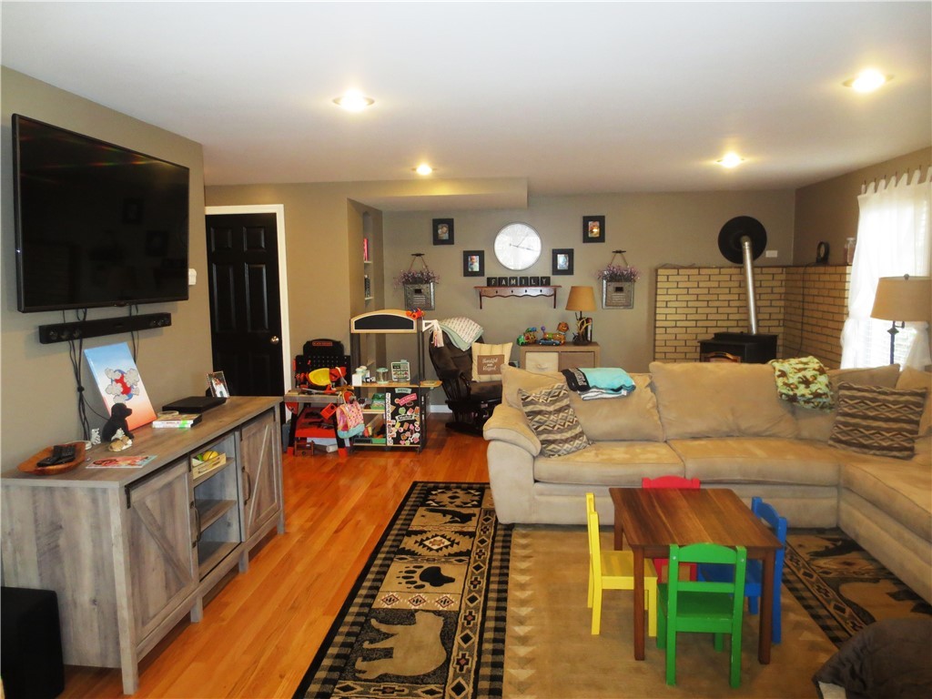 10 Fieldview Road Scituate, RI 02831 - Photo 13 of 29 Gallery Image 13
