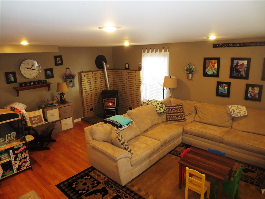 10 Fieldview Road Scituate, RI 02831 - Photo 17 of 29 Gallery Image 17