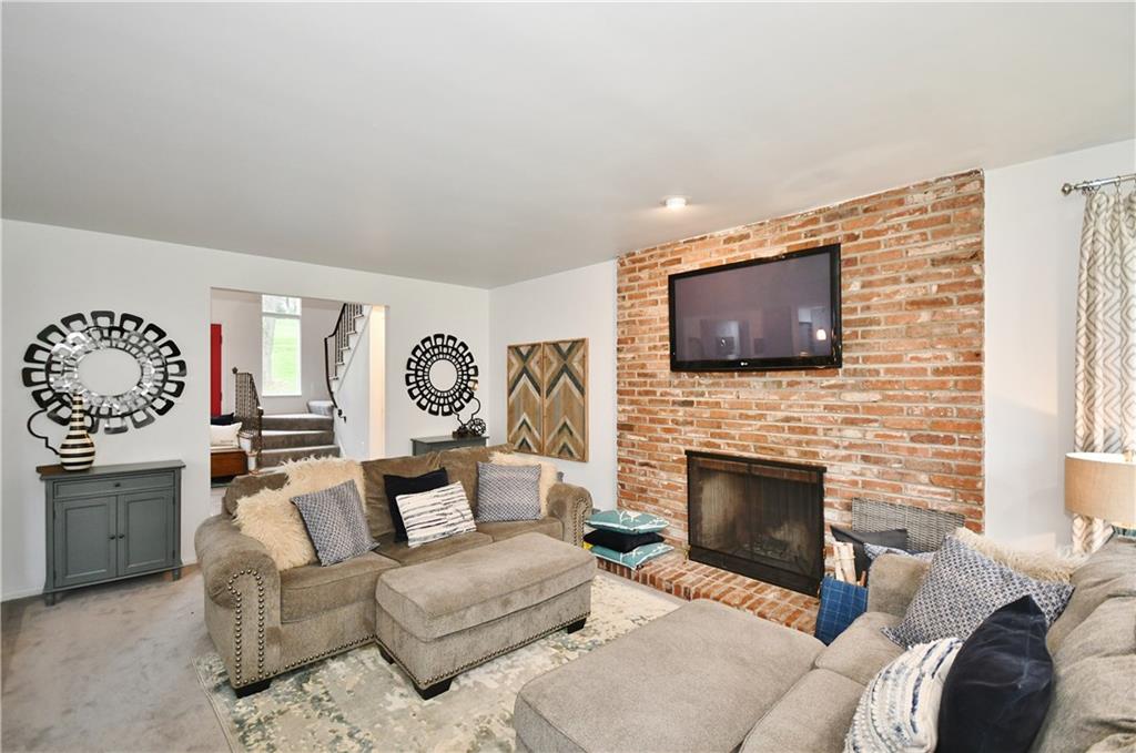 217 Orr Road Pittsburgh, PA 15241 - Photo 8 of 25 Gallery Image 8