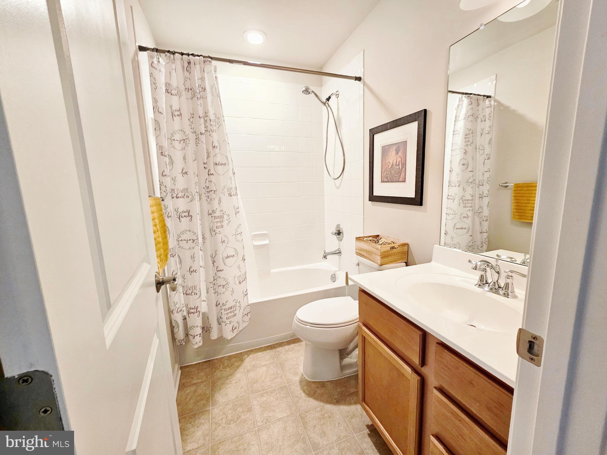 9511 Fall Haven Road Fredericksburg, VA 22407 - Photo 15 of 26 Upper Level Bathroom