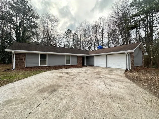 $2,200 | 3243 River Oak Place, Lawrenceville, GA 30044