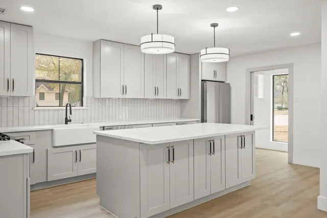 $539,000 | 6102 Knollview Drive, Spring, TX 77389