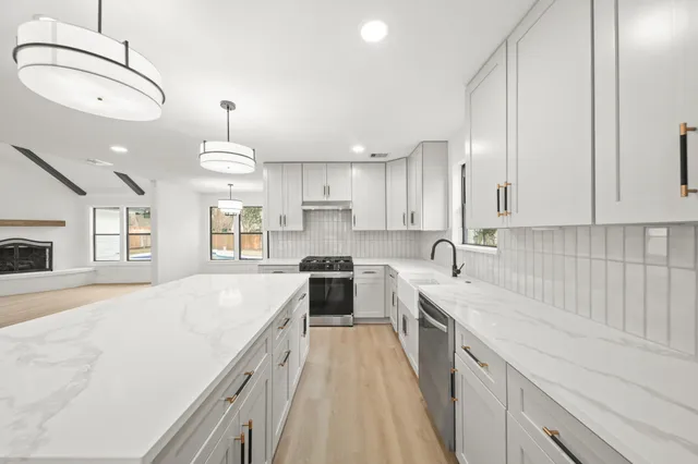 $539,000 | 6102 Knollview Drive, Spring, TX 77389