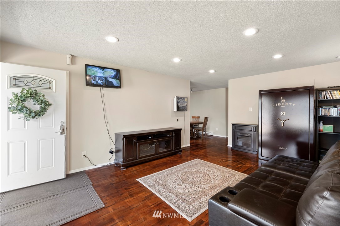 617 Coolidge Road Aberdeen, WA 98520 - Photo 3 of 28 Gallery Image 3