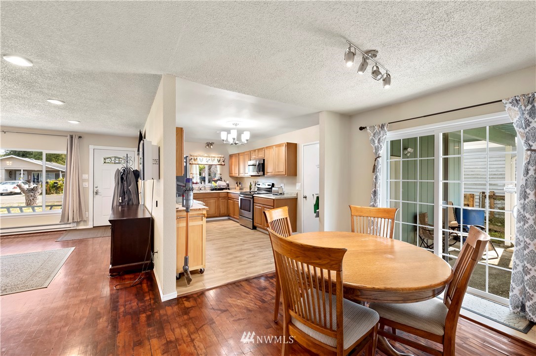 617 Coolidge Road Aberdeen, WA 98520 - Photo 7 of 28 Gallery Image 7