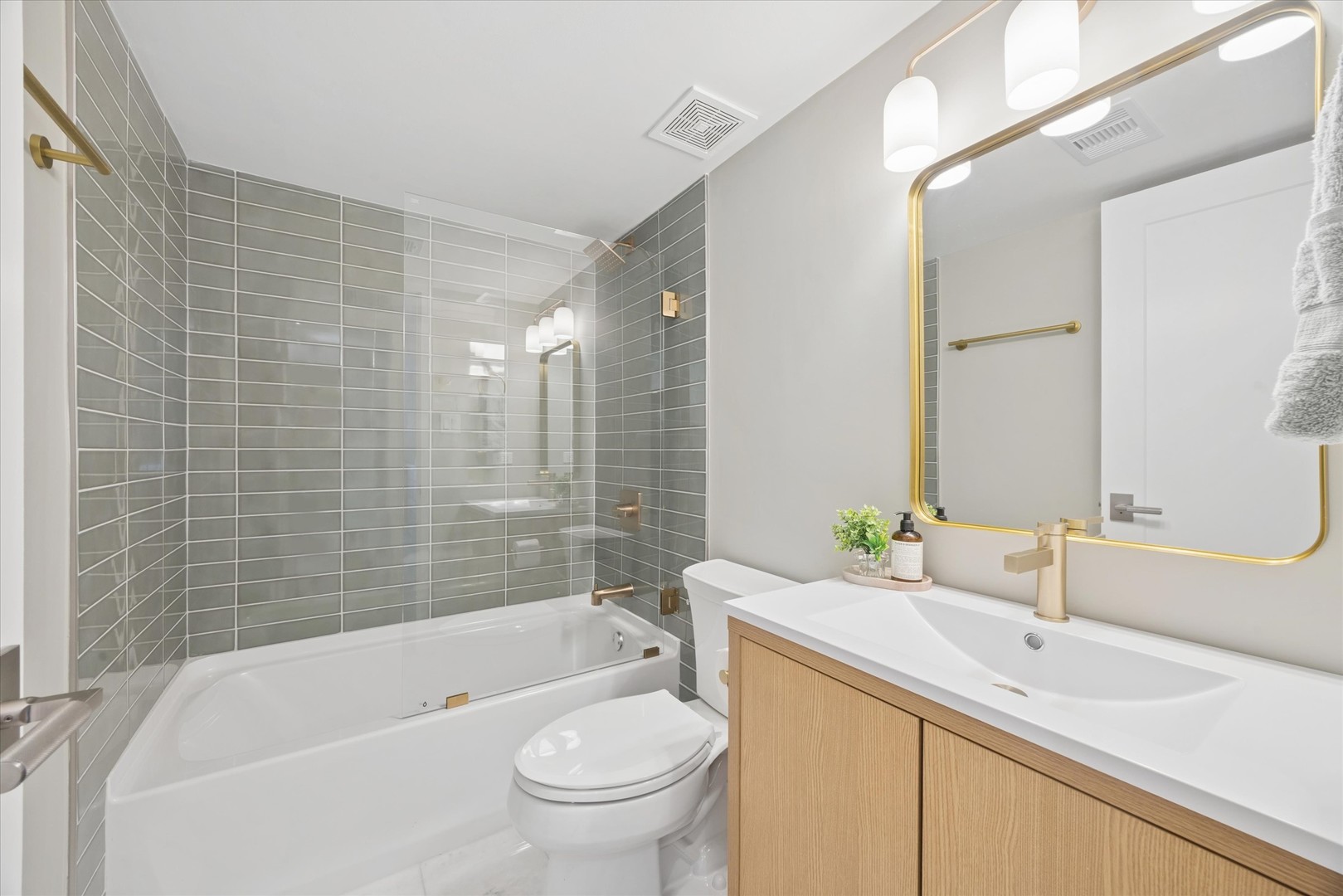 11130 NW Road, Unit B Palos Hills, IL 60465 - Photo 13 of 18