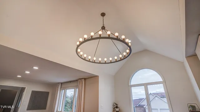 $650,000 | 1018 Laurelwood Drive, Kingsport, TN 37660