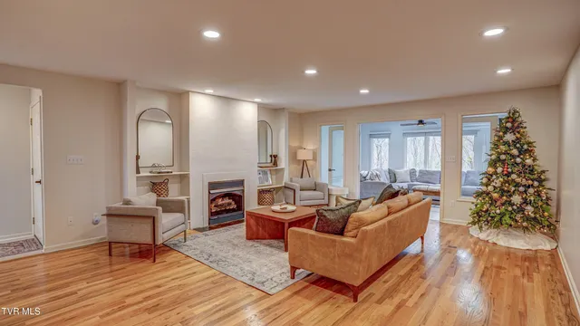 $650,000 | 1018 Laurelwood Drive, Kingsport, TN 37660