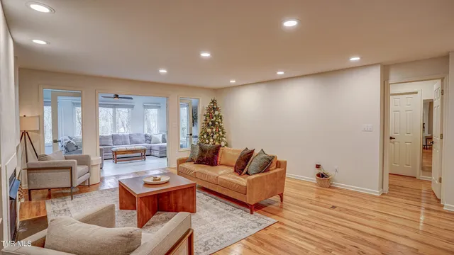 $650,000 | 1018 Laurelwood Drive, Kingsport, TN 37660