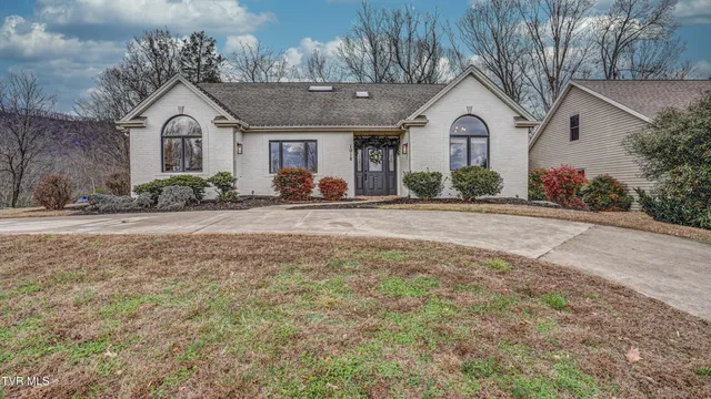 $650,000 | 1018 Laurelwood Drive, Kingsport, TN 37660