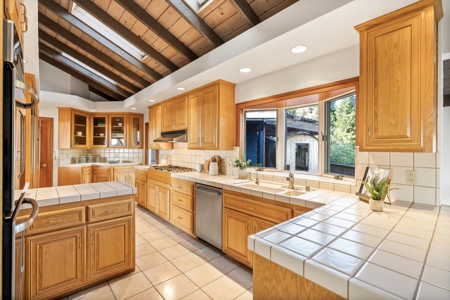 15 Ocean View Road Los Gatos, CA 95033 - Photo 15 of 60 Gallery Image 15