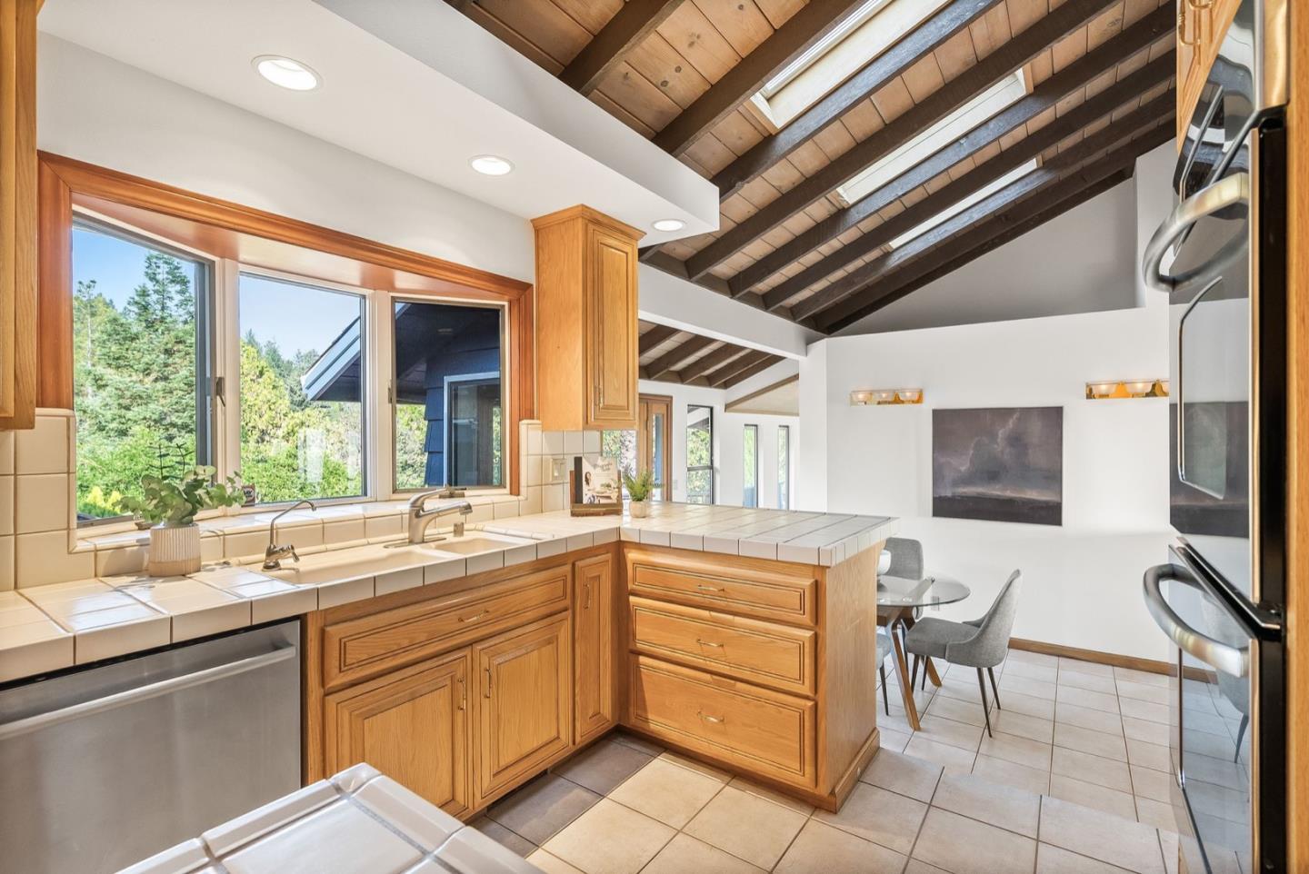 15 Ocean View Road Los Gatos, CA 95033 - Photo 16 of 60 Gallery Image 16