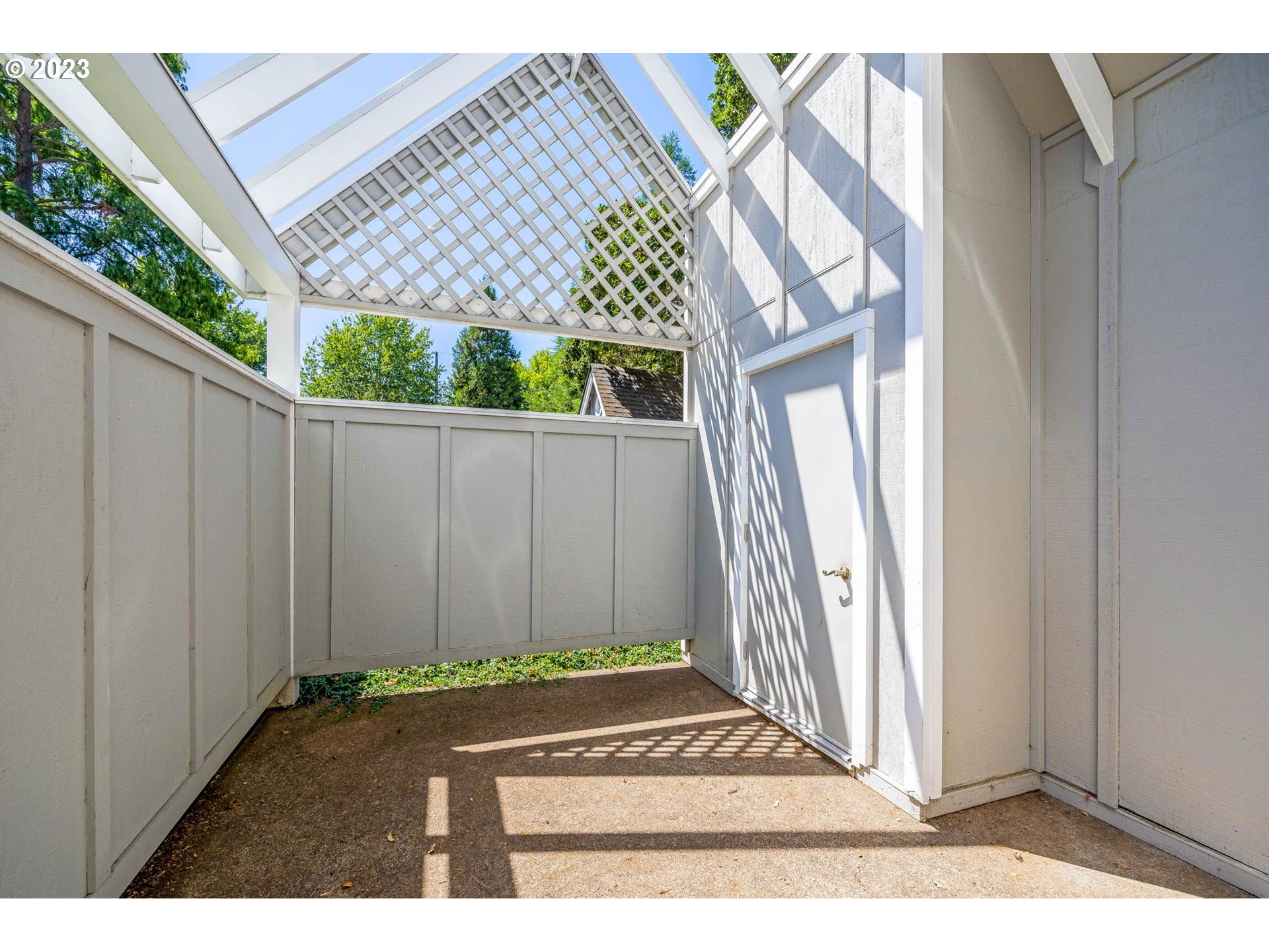 3595 Arbor Avenue Eugene, OR 97402 - Photo 23 of 26 a view of a door front of a house