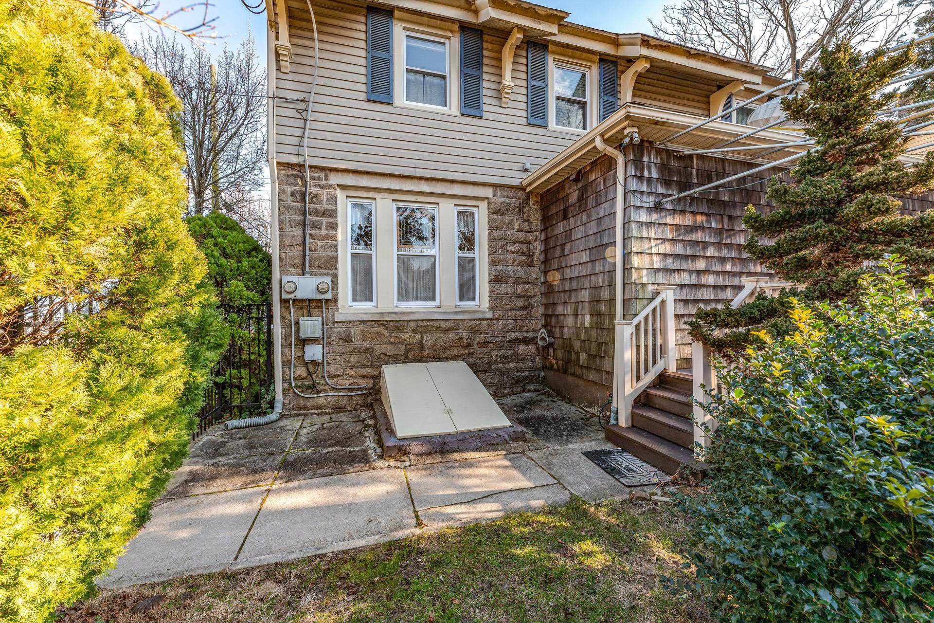 825 Bay Somers Point, NJ 08244 - Photo 30 of 41 a front view of a house with a yard