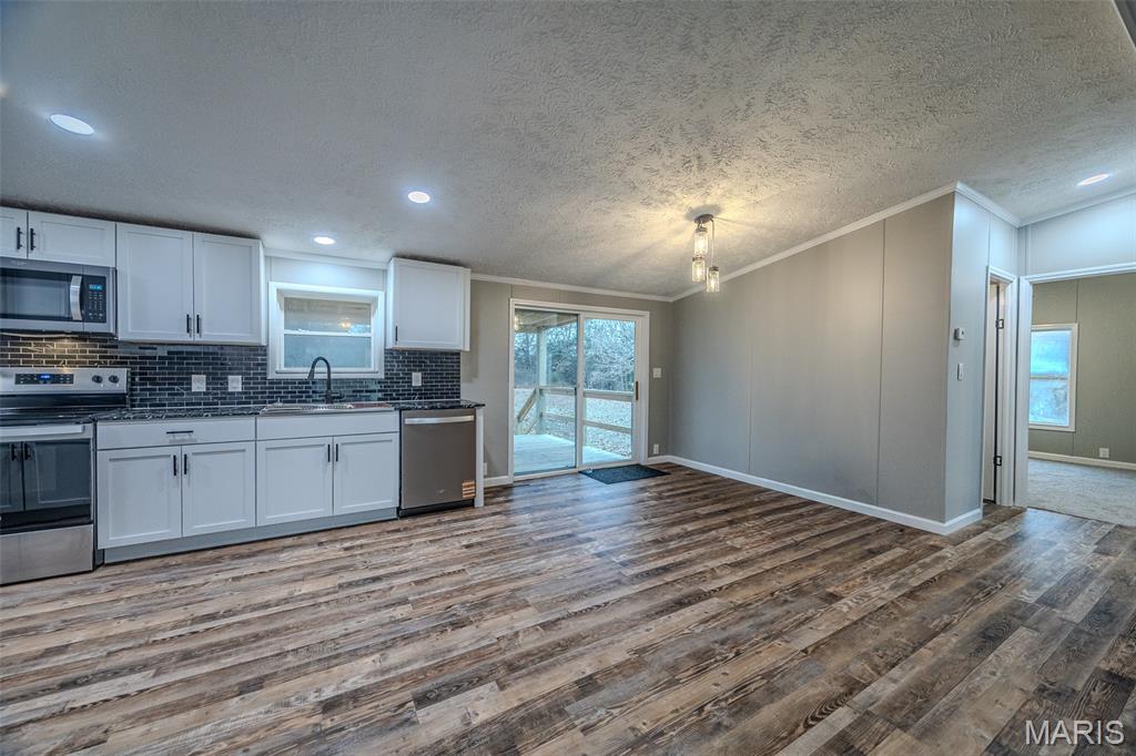 25305 County Rd MM-335 Lebanon, MO 65536 - Photo 12 of 33