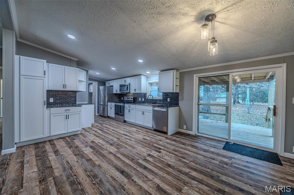 25305 County Rd MM-335 Lebanon, MO 65536 - Photo 13 of 33