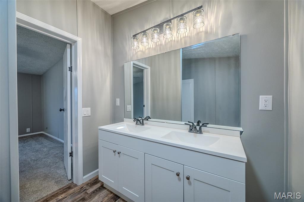 25305 County Rd MM-335 Lebanon, MO 65536 - Photo 25 of 33